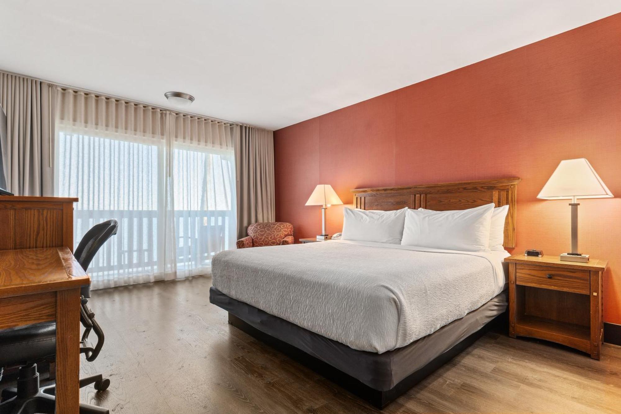 King Room with Balcony